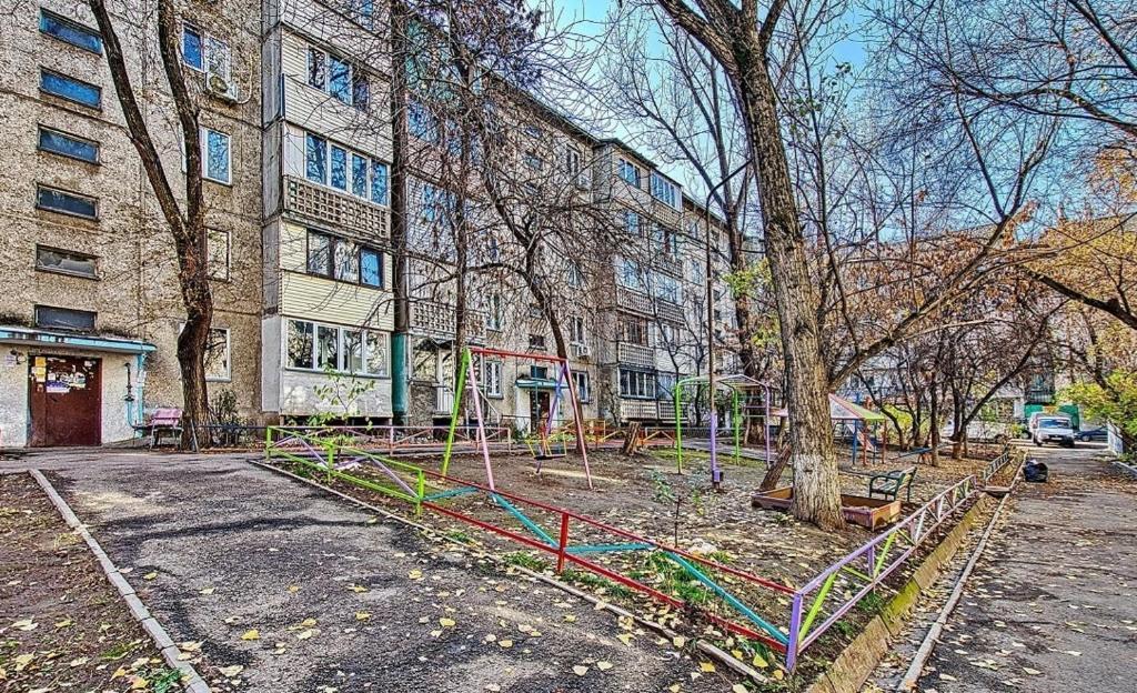 Апартаменты На Улице Клочкова, 128 Almaty Exterior photo